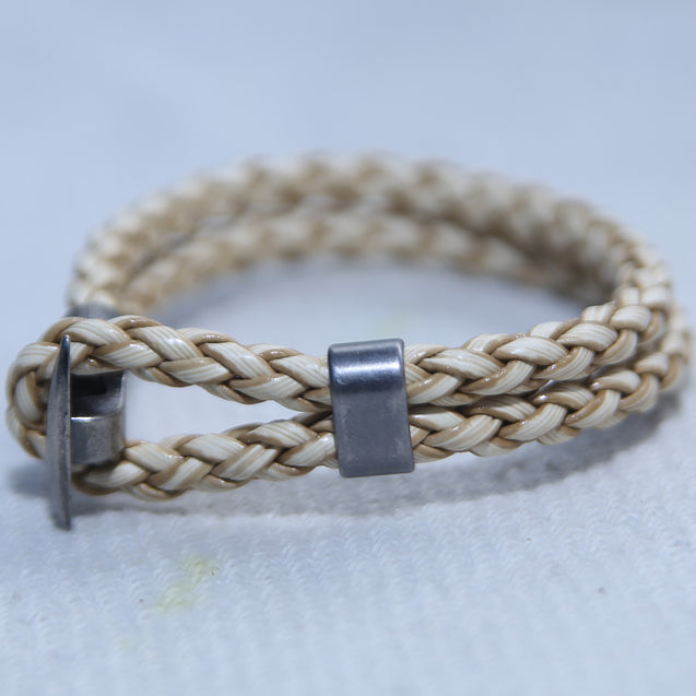 SINGLE BROWNISH STRING MEN BRACELET