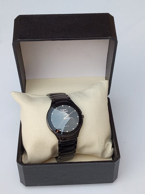 Domino quartz watch