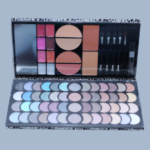 WILD SAFARI MEGA WALLET MAKEUP KIT