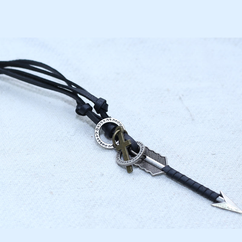 ARROW TYPE MEN NECKLACE IN BLACK