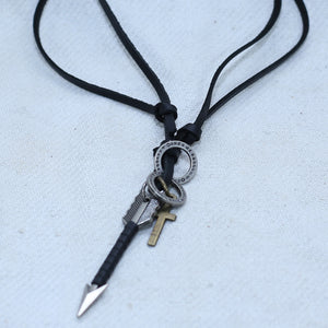 ARROW TYPE MEN NECKLACE IN BLACK