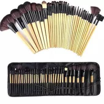 High quality Make up Brushes in pouch - Set of 32 brushes